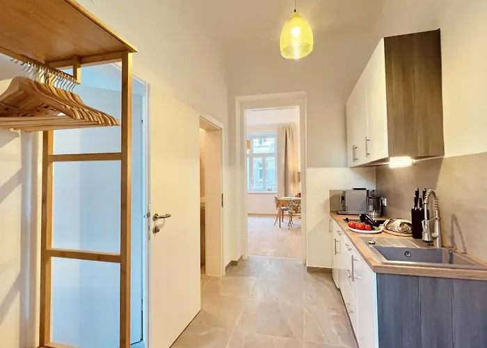 Daire Servus Homes Schoenbrunn I Top-lage & Metro Viyana