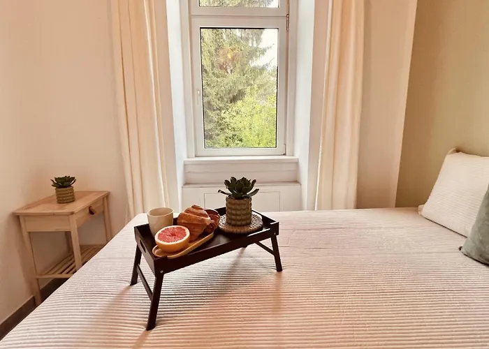 Servus Homes Schoenbrunn I Top-lage & Metro Daire Viyana